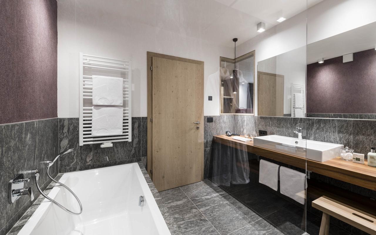 Vinea - Apartments Tirolo Exterior photo